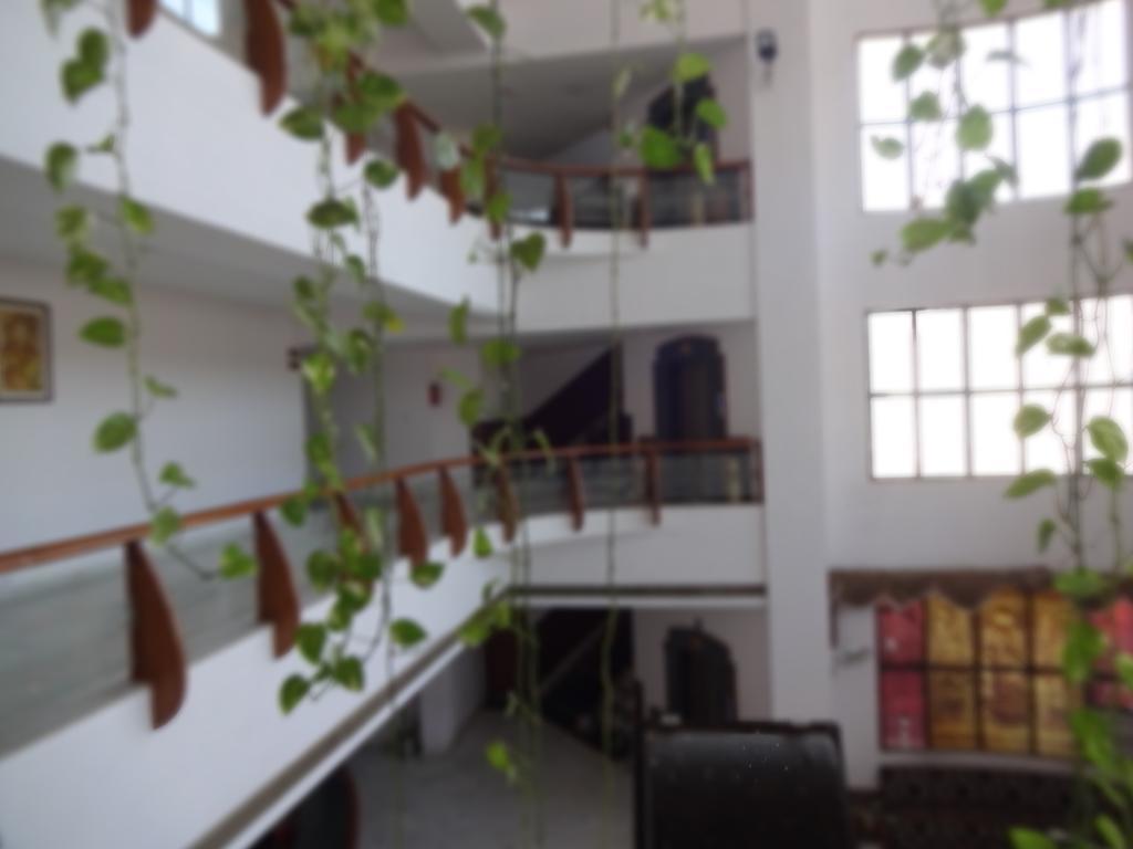Hotel Sita Manor Gwalior Buitenkant foto