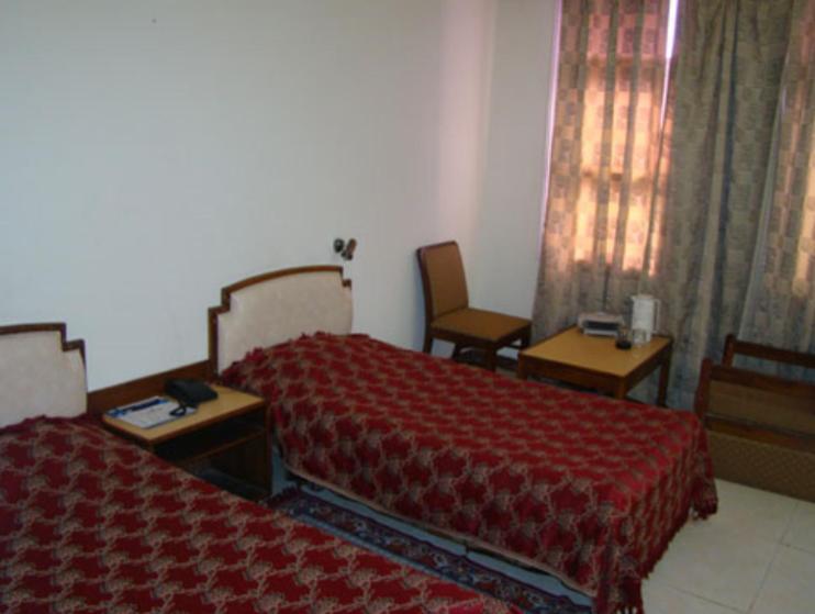 Hotel Sita Manor Gwalior Kamer foto