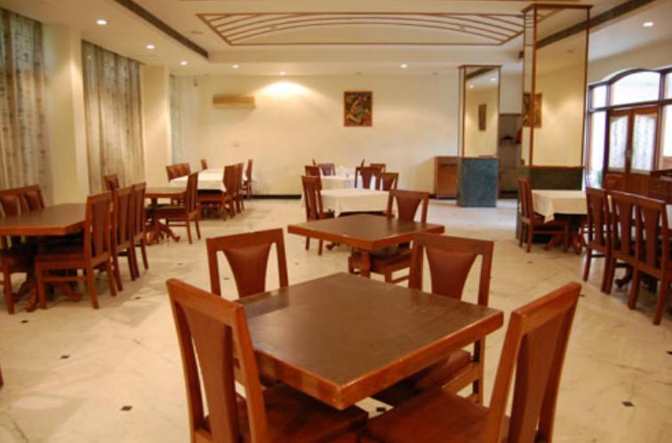 Hotel Sita Manor Gwalior Buitenkant foto