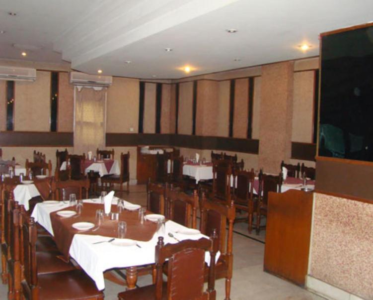 Hotel Sita Manor Gwalior Buitenkant foto