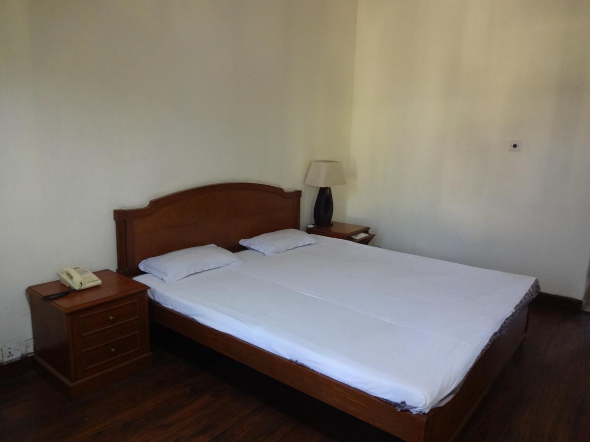 Hotel Sita Manor Gwalior Kamer foto