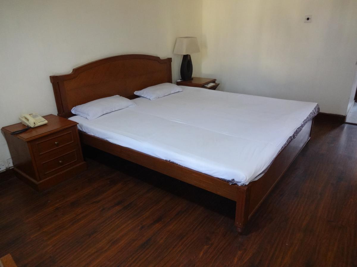 Hotel Sita Manor Gwalior Kamer foto